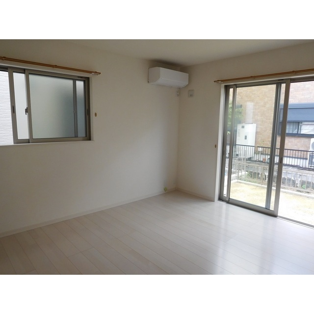 岐阜市岩地２丁目の一戸建ての居間・リビング