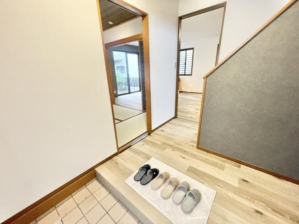 【玄関】 | 安らぎに満ちた生活空間を予感させる健やかな暮らしを楽しめそう！
