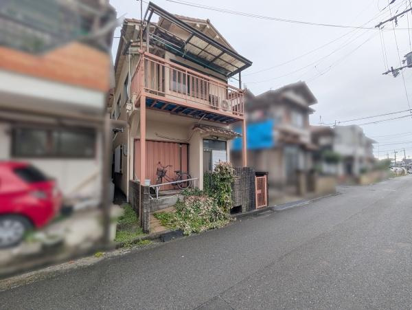 【前面道路含む現地写真】