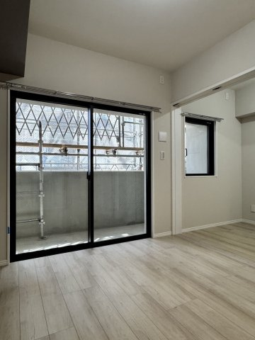 【居間・リビング】 | RESIAS ONE TENJINMINAMI BLDG
