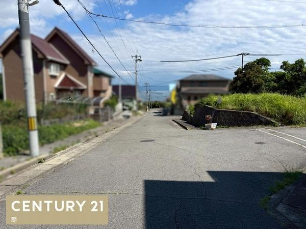 和歌山市加太　土地の前面道路含む現地写真