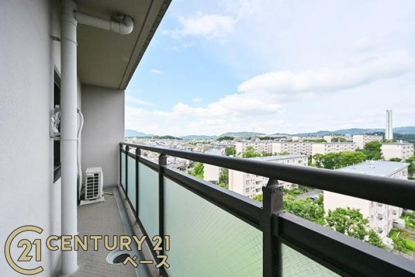 タワーヒルズ西大和のバルコニー|■現地撮影写真■日当たりのよいバルコニー！洗濯物もよく乾きます！