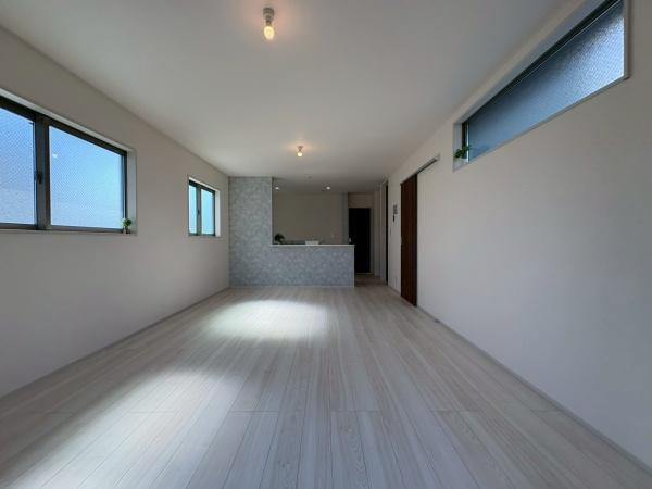 大和市福田の新築一戸建の居間・リビング|LDK17.25帖。