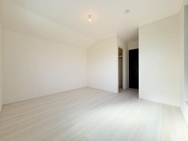 大和市福田の新築一戸建の洋室|2F洋室7.75帖。