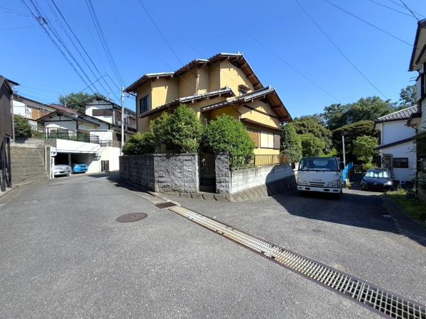 横浜市戸塚区平戸３丁目の新築一戸建の前面道路含む現地写真
