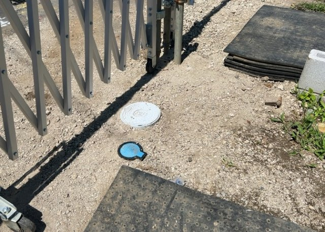 【設備】 | 敷地内には、散水栓や立水栓があります。水道水を直接利用できるため、水を運ぶ手間を省くことが出来ます。大量の水を必要とする洗車作業や清掃などに役立ちます。その他設備とあわせて、現地でご確認ください。