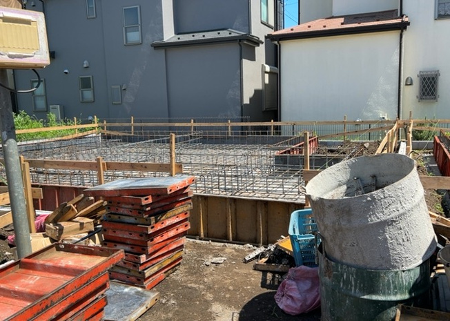 【外観】 | 物件の詳細については、現地を見てわかること以外に、役所や法務局などで調べないとわからないことがあります。そのため、現地に行く場合は、もしこの物件を買ったらどのような生活ができるかをイメージしましょう。