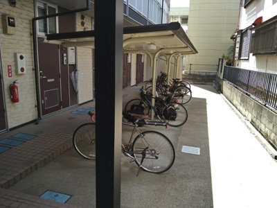 【その他】 | レオパレスノーブルコート久地 | 駐輪場　原付＆自転車のみ駐輪可能