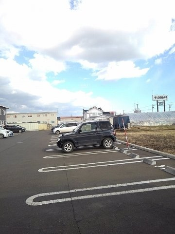 メゾフォルテｗｅｓｔの駐車場