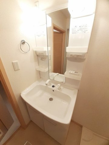 プリムローズＢの洗面所
