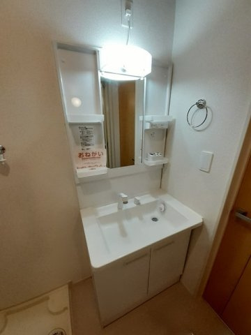 サン　ヒルズの洗面所