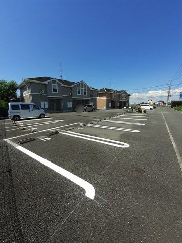 サンシャイン花房Ａの駐車場