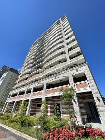 ラグゼ難波南の外観