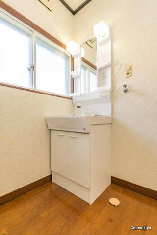 ラフォーレ三輪の洗面所