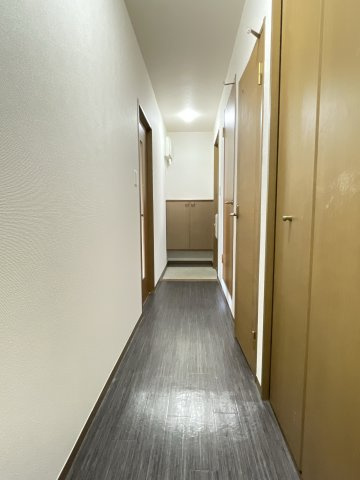 セジュールKATAHAC棟の玄関