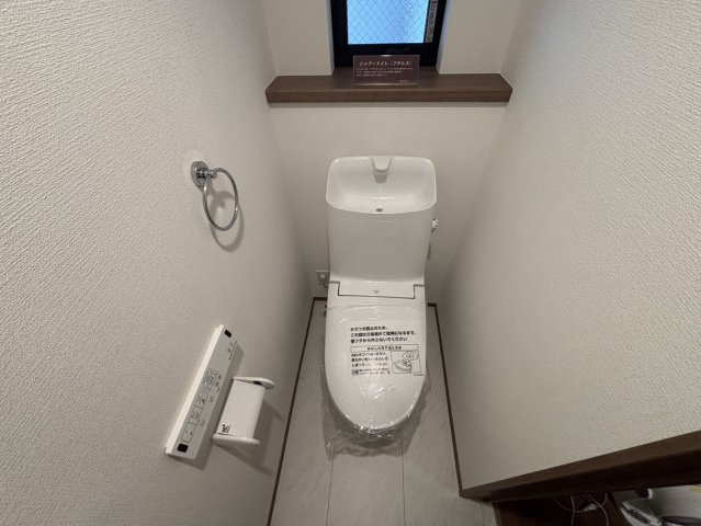西が丘2丁目新築戸建のトイレ