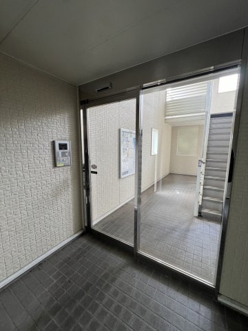 【エントランス】