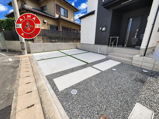 福岡市南区老司3丁目第1-2棟（B号棟）の外観|広々した駐車場です。