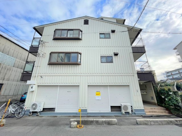 リブランス河村マンションの外観