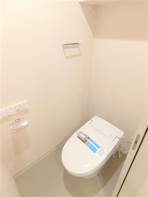 PATH仲六郷のトイレ|温水洗浄便座付きタンクレストイレ　