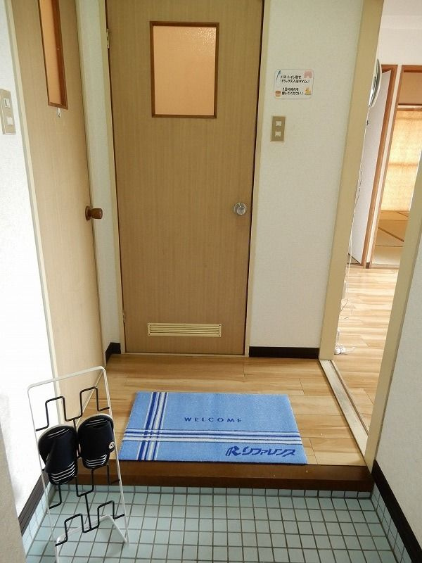 スリム西小倉の玄関