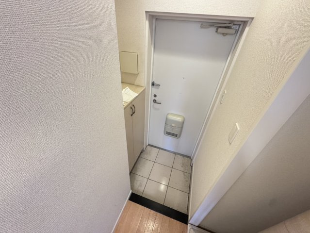 コーラルの玄関|当社、チルホームのHPもご覧ください(^^)/物件情報多数♪