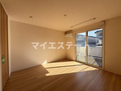 【居間・リビング】 | リバーサイド夕葉 | 別部屋写真