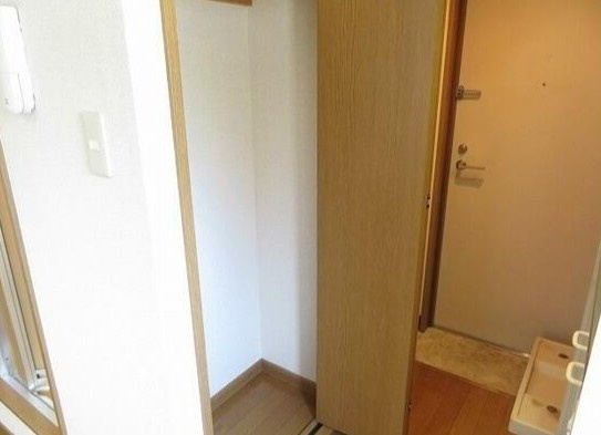 オベリスク神保町の玄関|玄関