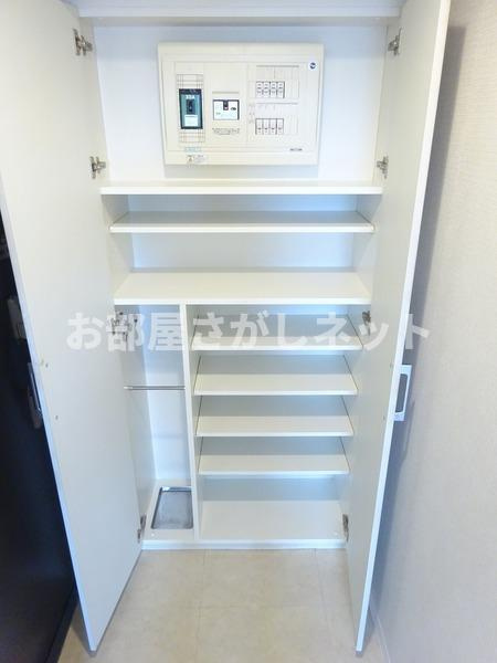 ダイナシティ西新宿【おとり物件なし】#学生・社会人にオススメ！初期費用分割払いOK！の玄関