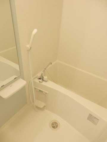 クラールアヴェニューの浴室|コンパクトで使いやすいお風呂です
