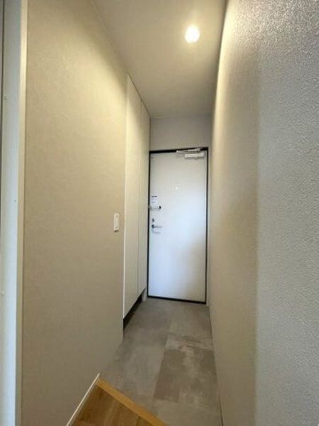 North　Village　一宮の玄関|302号室の写真となります。（※反転間取り）