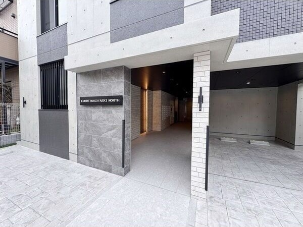 LUORE名古屋駅NORTHのエントランス