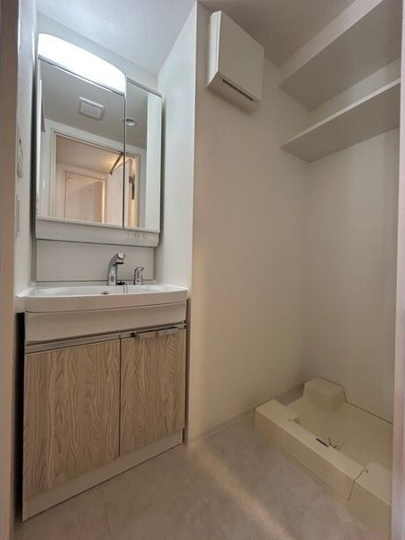 LiveFlat千種WESTの洗面所
