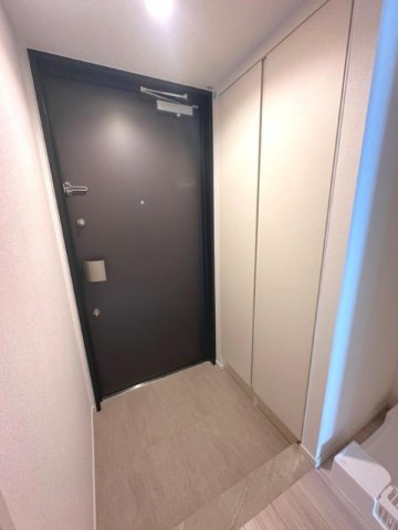 パークアクシス板橋本町ステーションゲートの玄関