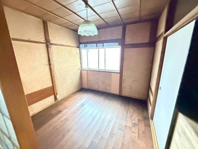 神戸市垂水区下畑町のアパートの居間・リビング