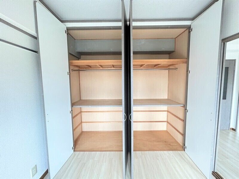 ロイヤルセンターBLD.の収納