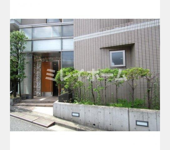 アルス洗足池公園アキュアのエントランス