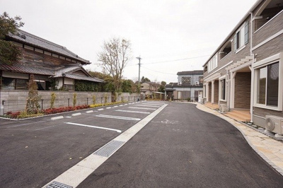 【駐車場】 | アデニウム錦水 | 駐車スペースもあります