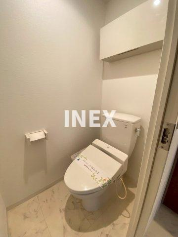 横浜市中区長者町３丁目の賃貸マンションのトイレ