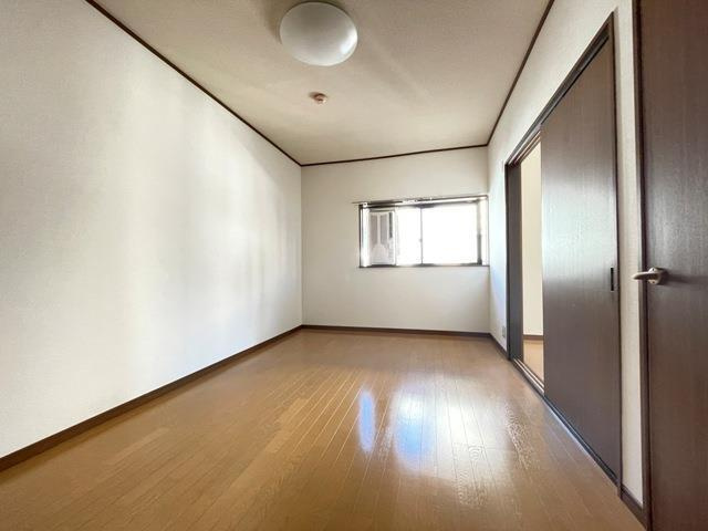汐の宮町戸建の内装