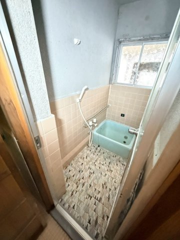 神戸市垂水区下畑町のアパートの浴室