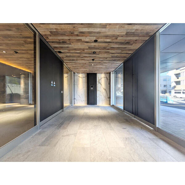 S-RESIDENCE庄内通駅前curere(クラーレ)　フリーレント・家具家電キャンペーン実施中!のロビー