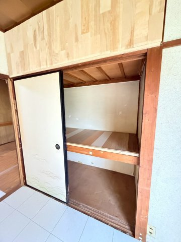 神戸市垂水区下畑町のアパートの収納