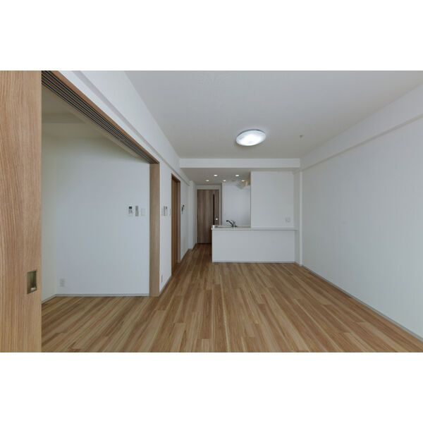 S-RESIDENCE高岳bresa(ブレサ)の居間・リビング|シリーズ物件の参考写真になります