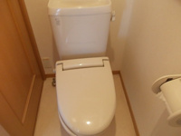 コンパクトで使いやすいトイレです