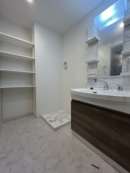 S-RESIDENCE神沢affordの洗面所