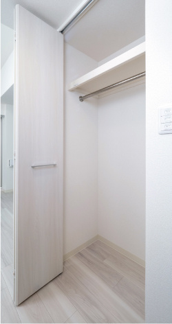 プレサンス太閤通ファシールの収納|同シリーズ　室内参考写真