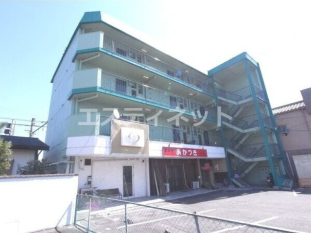 石塚マンションの外観