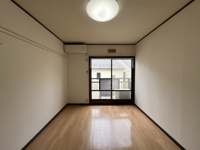 広々とした洋室です