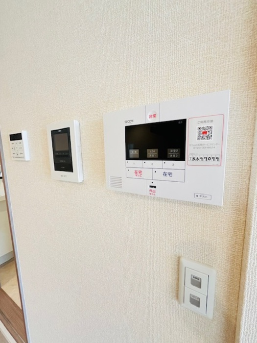 Villa Luminous SHONANDAIのセキュリティ|セコムのセキュリティシステム モニタ付インターホン